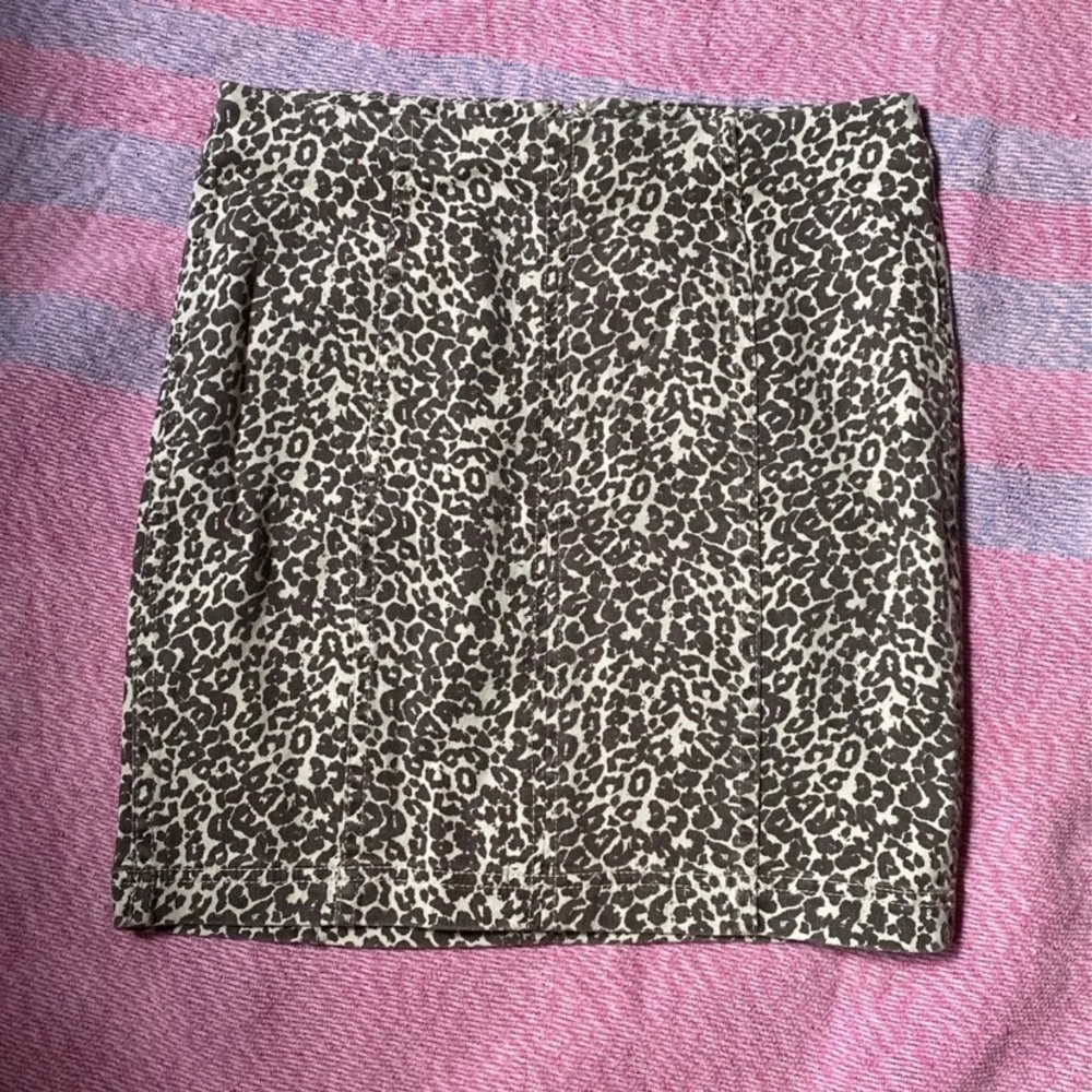 Free people Leapard print skirt